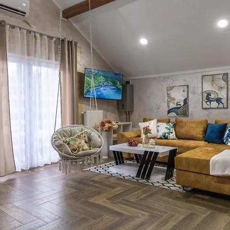 Βίλα Sunrise Riverside House