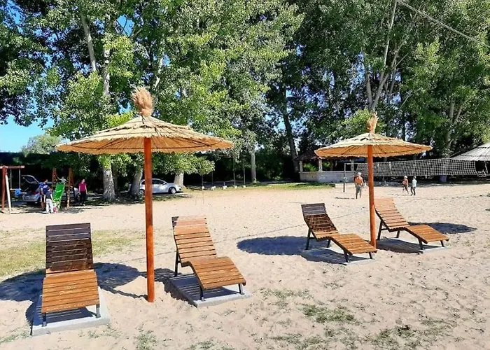 Sunrise Riverside House-private Garden, Jacuzzi & Bbq 别墅 Celarevo