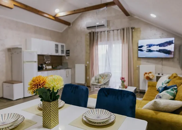 别墅 Sunrise Riverside House-private Garden, Jacuzzi & Bbq